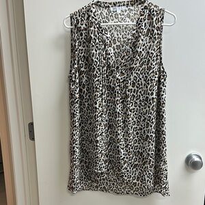 DR2 Black and White Sleeveless Blouse Relaxed Fit